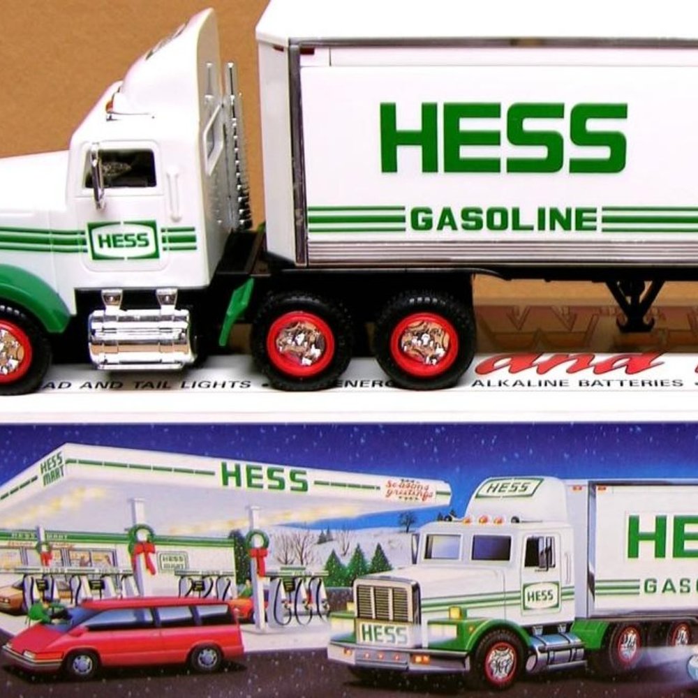 1992 Hess Truck - 18 Wheeler and Racer